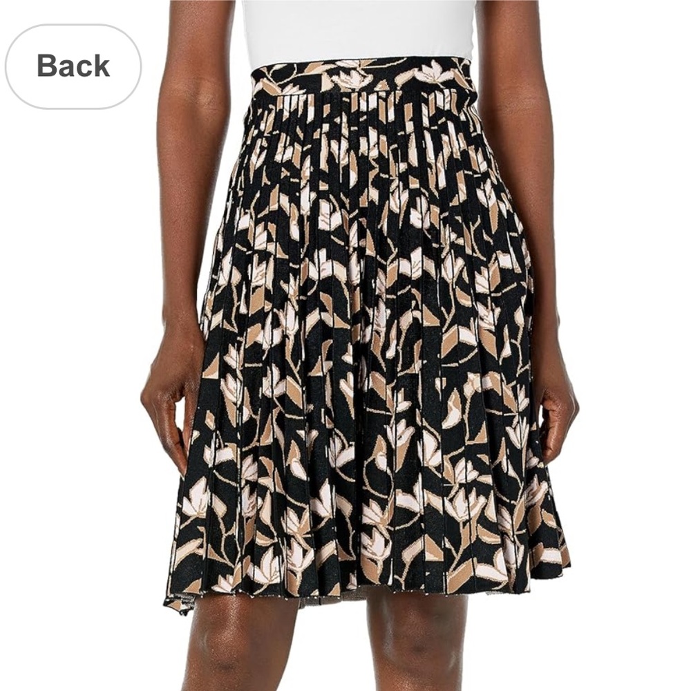 NWT BCBGMaxAzria Floral Midi Black/Tan Leaf Print
A-Line Skirt XS (can fit S/M)